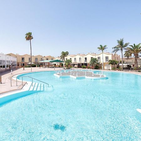 Green Island Holiday San Bartolome Bagian luar foto