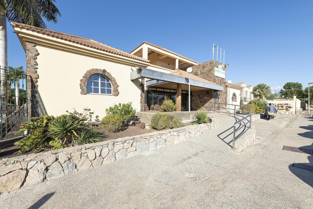 Green Island Holiday San Bartolome Bagian luar foto