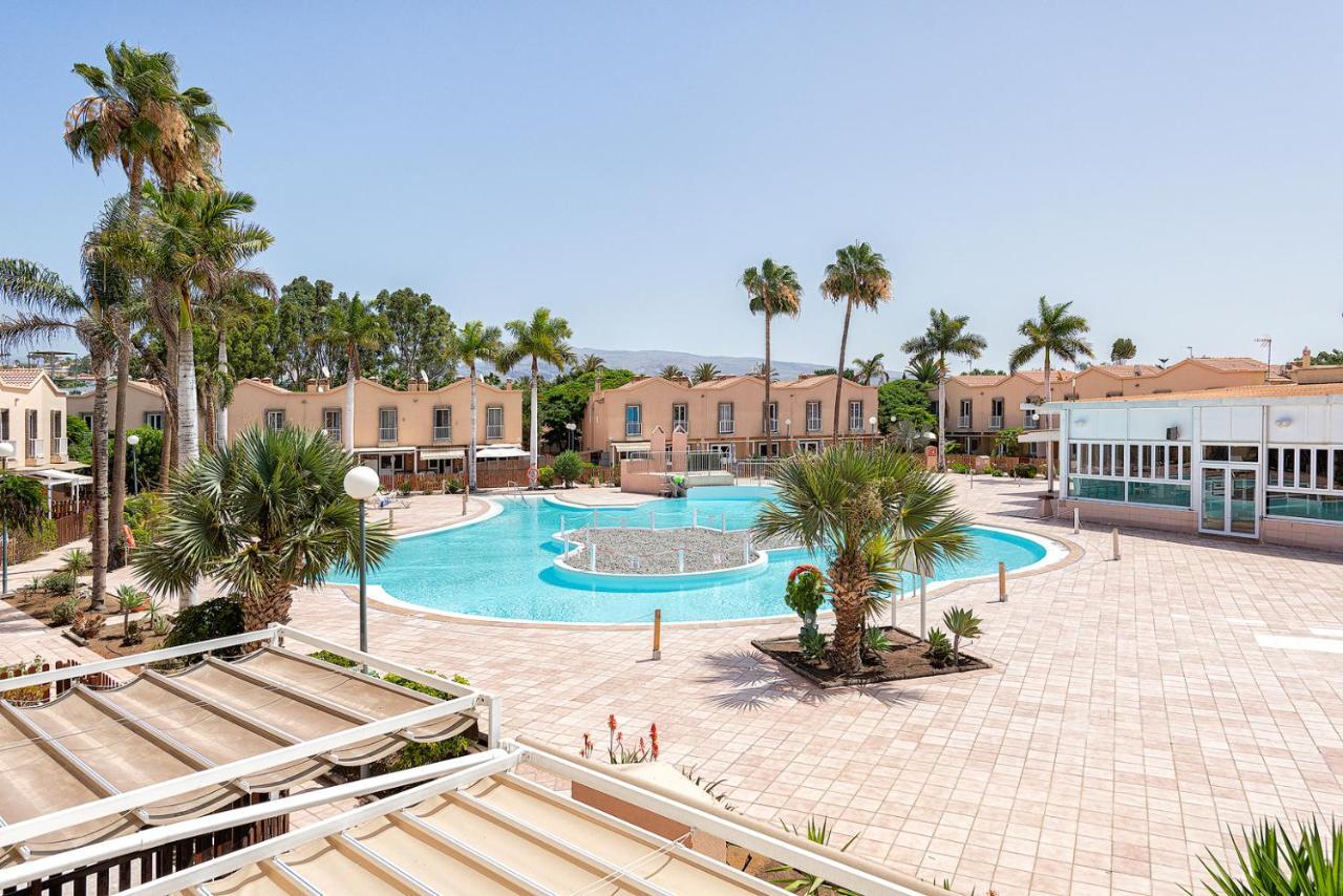 Green Island Holiday San Bartolome Bagian luar foto