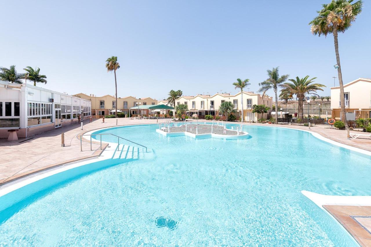 Green Island Holiday San Bartolome Bagian luar foto